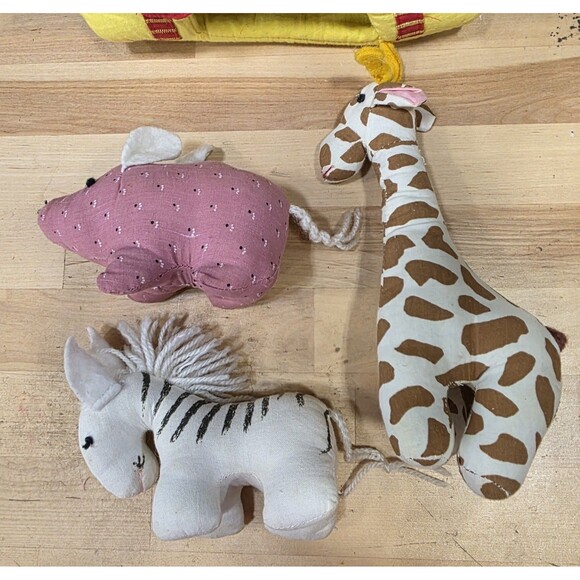 Vintage ABC Distributing Cloth Fabric Zoo House Soft Playset Animals - Picture 2 of 4
